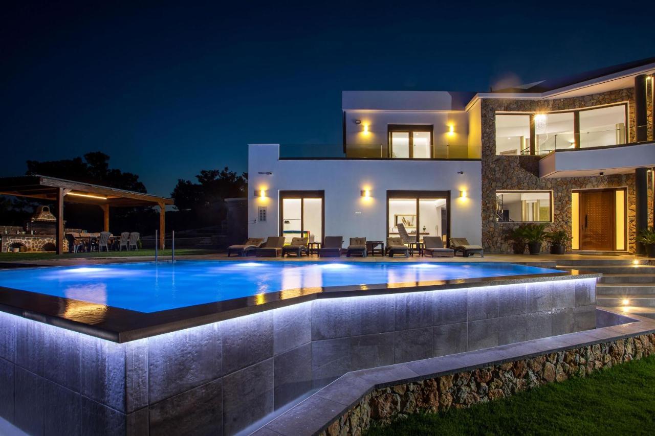 Villa Indira Kalithies Dış mekan fotoğraf
